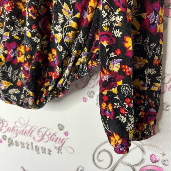 H&M divided Smocked long Sleeve Blouse in Black red floral flowers crop style